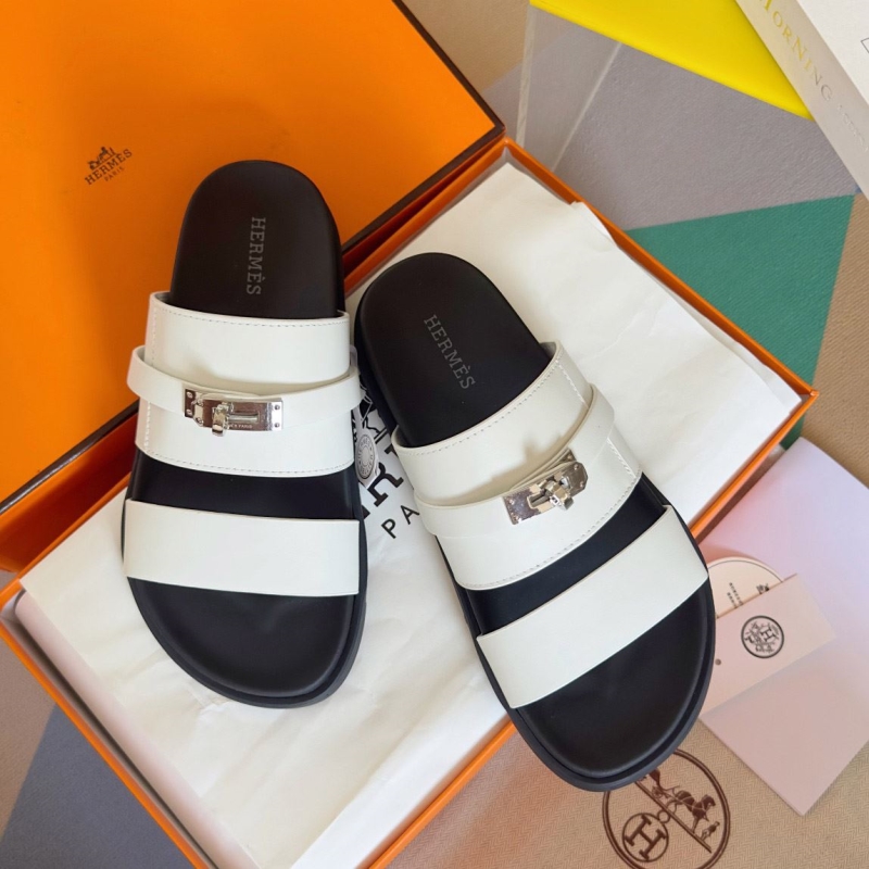 H**mes slippers